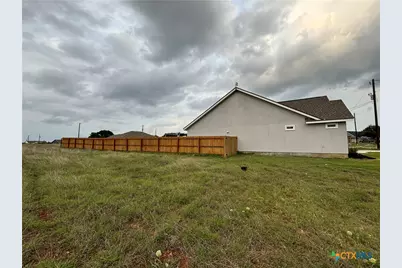 110 Hiram Cook, Blanco, TX 78606 - Photo 2