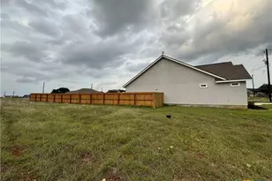 110 Hiram Cook, Blanco, TX 78606 - Photo 2