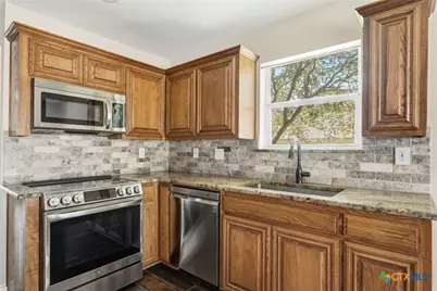 2208 Stonecrest Path, New Braunfels, TX 78130 - Photo 6