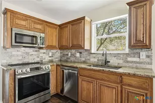 2208 Stonecrest Path, New Braunfels, TX 78130 - Photo 6