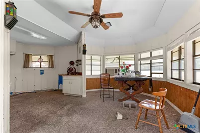 6750 N Lakeview Drive, Salado, TX 76571 - Photo 24