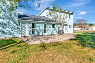 445 Lakeshore Dr, Victoria, TX 77905 - Photo 36