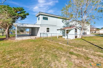 445 Lakeshore Drive, Victoria, TX 77905 - Photo 34