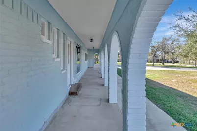 445 Lakeshore Drive, Victoria, TX 77905 - Photo 40