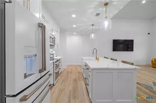 72 Southwind Dr, Port O'Connor, TX 77982 - Photo 10