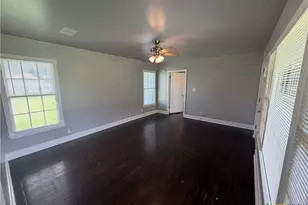 602 E Rosebud, Victoria, TX 77901 - Photo 8