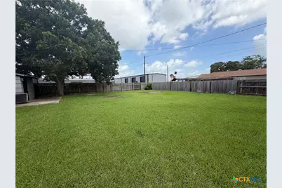 602 E Rosebud, Victoria, TX 77901 - Photo 14