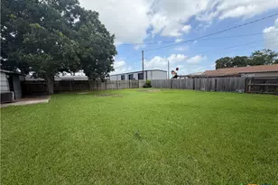 602 E Rosebud, Victoria, TX 77901 - Photo 14