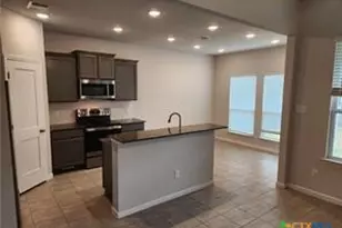 625 Gingham Trl, Troy, TX 76579 - Photo 6