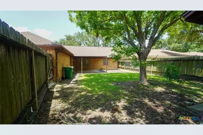 109 Oxford Street, Victoria, TX 77904 - Photo 14