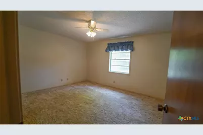 109 Oxford Street, Victoria, TX 77904 - Photo 12