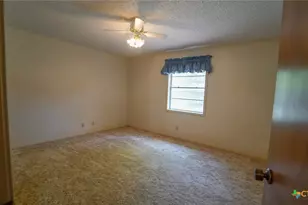 109 Oxford St, Victoria, TX 77904 - Photo 12