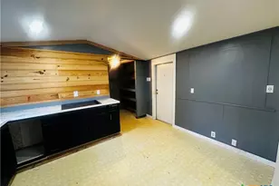 217 E Schulz St, Marion, TX 78124 - Photo 6