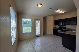 1536 Gateshead Dr, Seguin, TX 78155 - Photo 10
