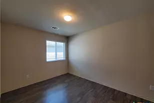 1536 Gateshead Dr, Seguin, TX 78155 - Photo 22