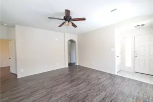 1536 Gateshead Dr, Seguin, TX 78155 - Photo 6