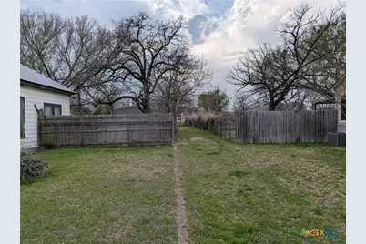 602 Andrews Street, Gatesville, TX 76528 - Photo 4