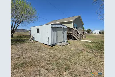 501 S 13th Street, Seadrift, TX 77983 - Photo 4