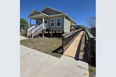 501 S 13th Street, Seadrift, TX 77983 - Photo 2