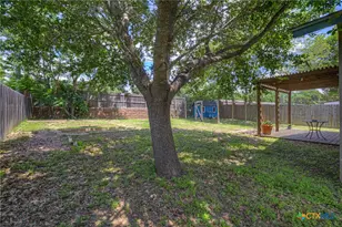 1905 Castle Gate Cir, San Marcos, TX 78666 - Photo 36