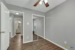 1905 Castle Gate Cir, San Marcos, TX 78666 - Photo 16