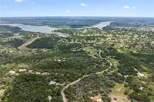 300 Bluff Rd, Spicewood, TX 78669 - Photo 14