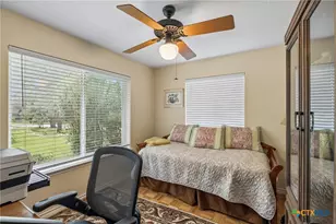300 Bluff Rd, Spicewood, TX 78669 - Photo 26