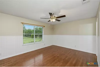 208 N Cedar Street, Buda, TX 78610 - Photo 6