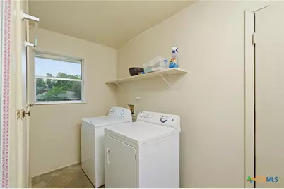 208 N Cedar Street, Buda, TX 78610 - Photo 12