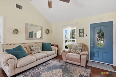 554 West Austin Street, Luling, TX 78648 - Photo 10