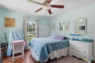 554 W Austin St, Luling, TX 78648 - Photo 24