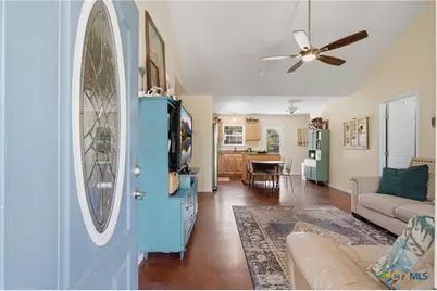 554 West Austin Street, Luling, TX 78648 - Photo 8