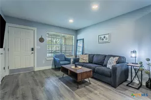 615 E 9th Ave, Belton, TX 76513 - Photo 2