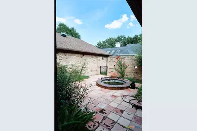 406 Woodway Drive, Victoria, TX 77904 - Photo 22