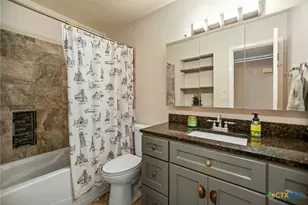 102 Sagemont Ave, Victoria, TX 77904 - Photo 24