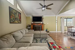 102 Sagemont Ave, Victoria, TX 77904 - Photo 8