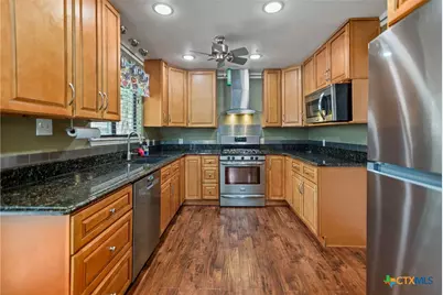 102 Sagemont Avenue, Victoria, TX 77904 - Photo 14