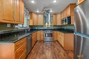 102 Sagemont Ave, Victoria, TX 77904 - Photo 14