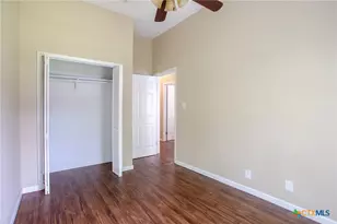 306 E Brazos A & B St, Victoria, TX 77901 - Photo 10