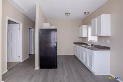 306 E Brazos A & B Street, Victoria, TX 77901 - Photo 16