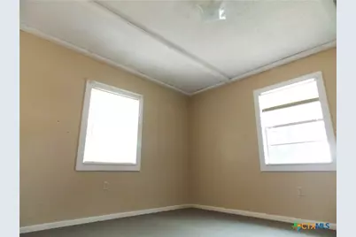 959 Lee Street, New Braunfels, TX 78130 - Photo 10