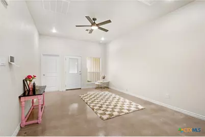 410 W Avenue C, Copperas Cove, TX 76522 - Photo 4