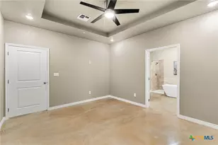 408 W Avenue C, Copperas Cove, TX 76522 - Photo 14