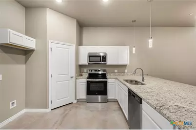 408 W Avenue C, Copperas Cove, TX 76522 - Photo 4