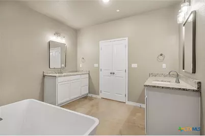 408 W Avenue C, Copperas Cove, TX 76522 - Photo 16