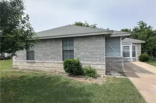 2407 Woodlands Dr, Killeen, TX 76549 - Photo 1