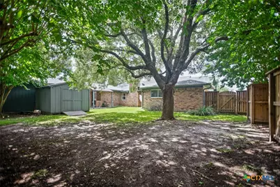 300 Green Avenue, Palacios, TX 77465 - Photo 32