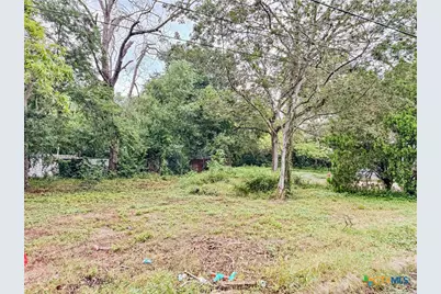 811 Saint John Street, Gonzales, TX 78629 - Photo 4