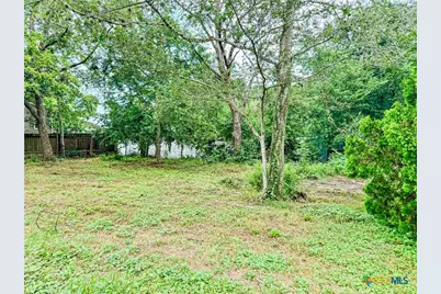 811 Saint John Street, Gonzales, TX 78629 - Photo 8