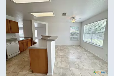 2051 Club Crossing, New Braunfels, TX 78130 - Photo 10